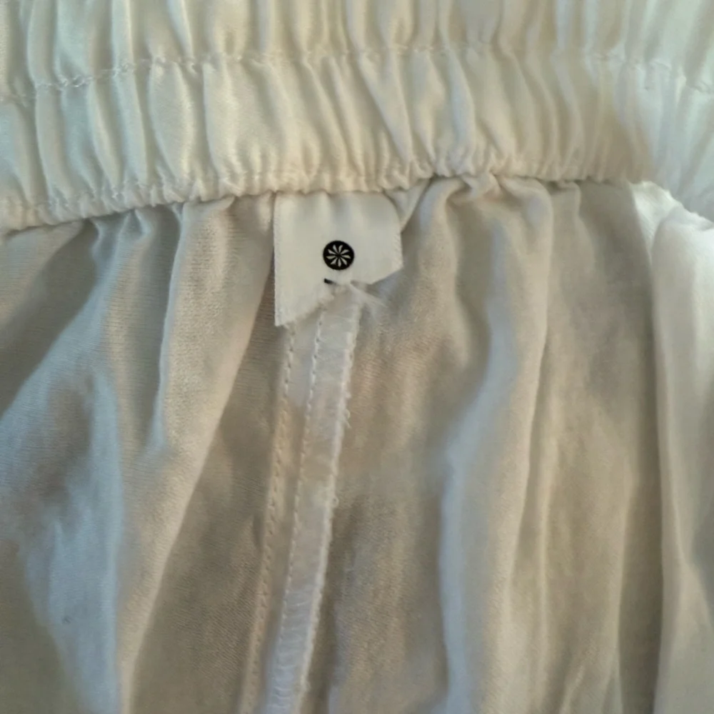 Athleta 100% organic cotton cropped wide leg white pants